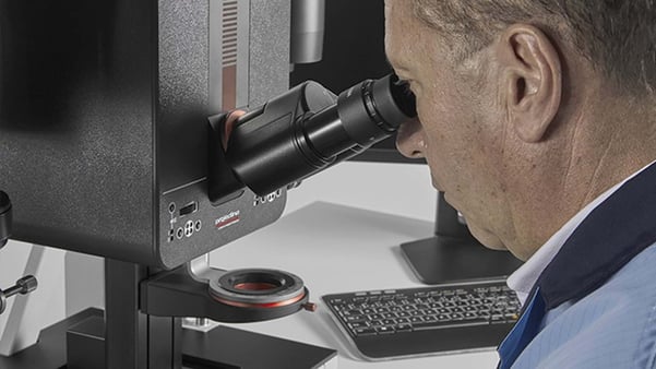 ueft_blog_visionx_binocular_website_730x411_adjust